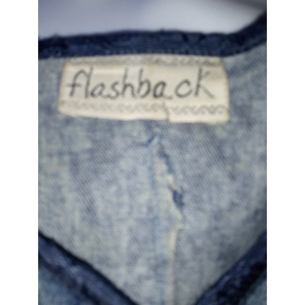 Vintage Acid Wash‎ Denim Floral Embroidered Button Front Jacket Light Blue Boho